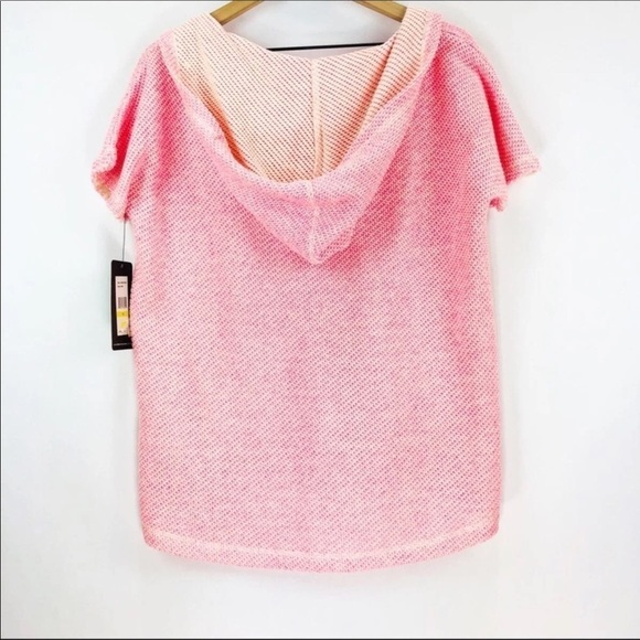 🔥SALE🔥 Andrew Marc Performance pink hoodie top medium NWT - Picture 2 of 6